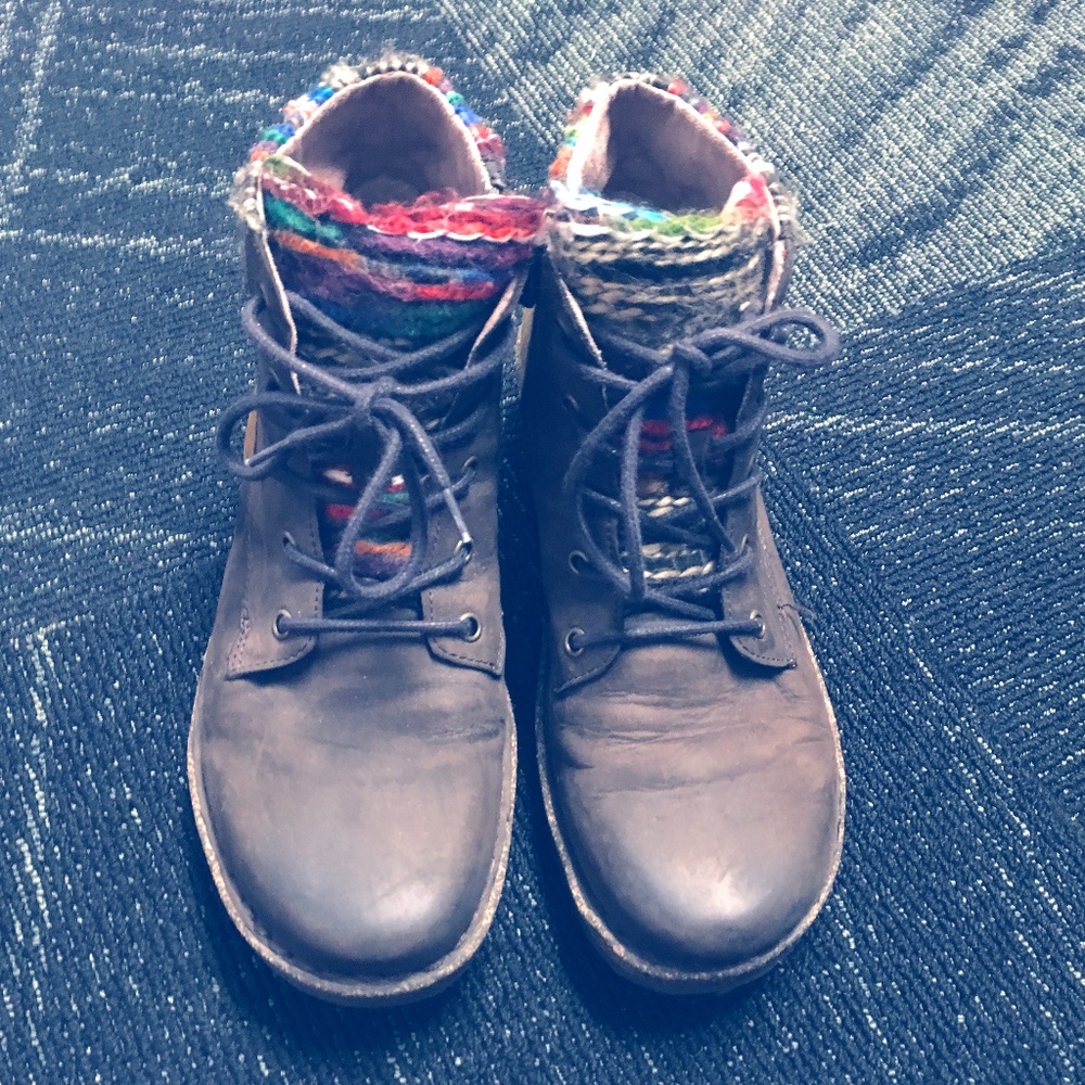 Aetrex tie up booties! EUC
